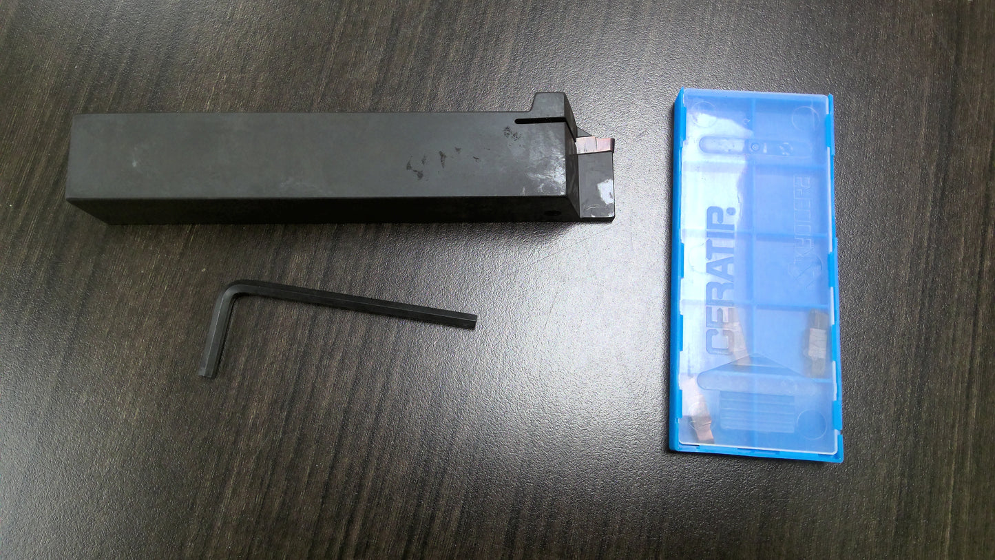 KYOCERA - KGMR2525M4 - External Grooving Toolholder - USED CONDITION