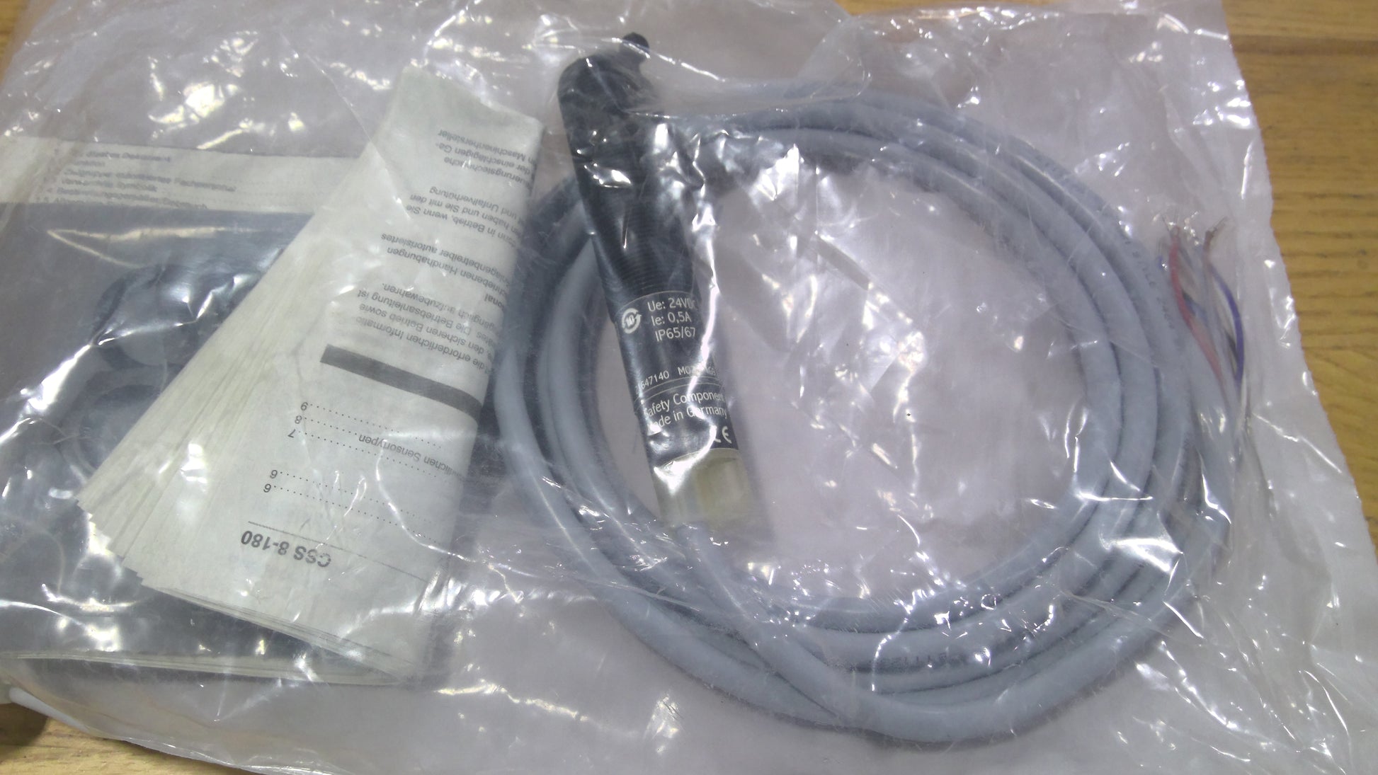 SCHMERSAL - 101169558 - Electronic Safety Sensor (Pulse Echo)