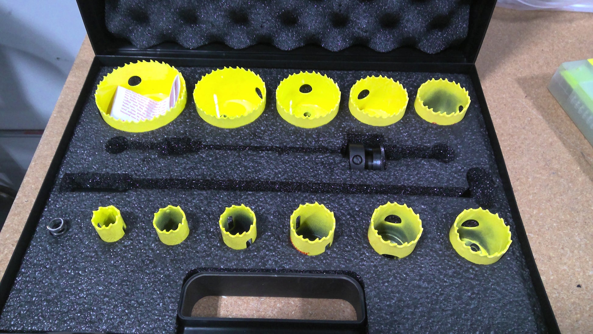 STARRETT - KV291 HOLE SAW KIT 11PIECES IN CASE W/ARBOURS