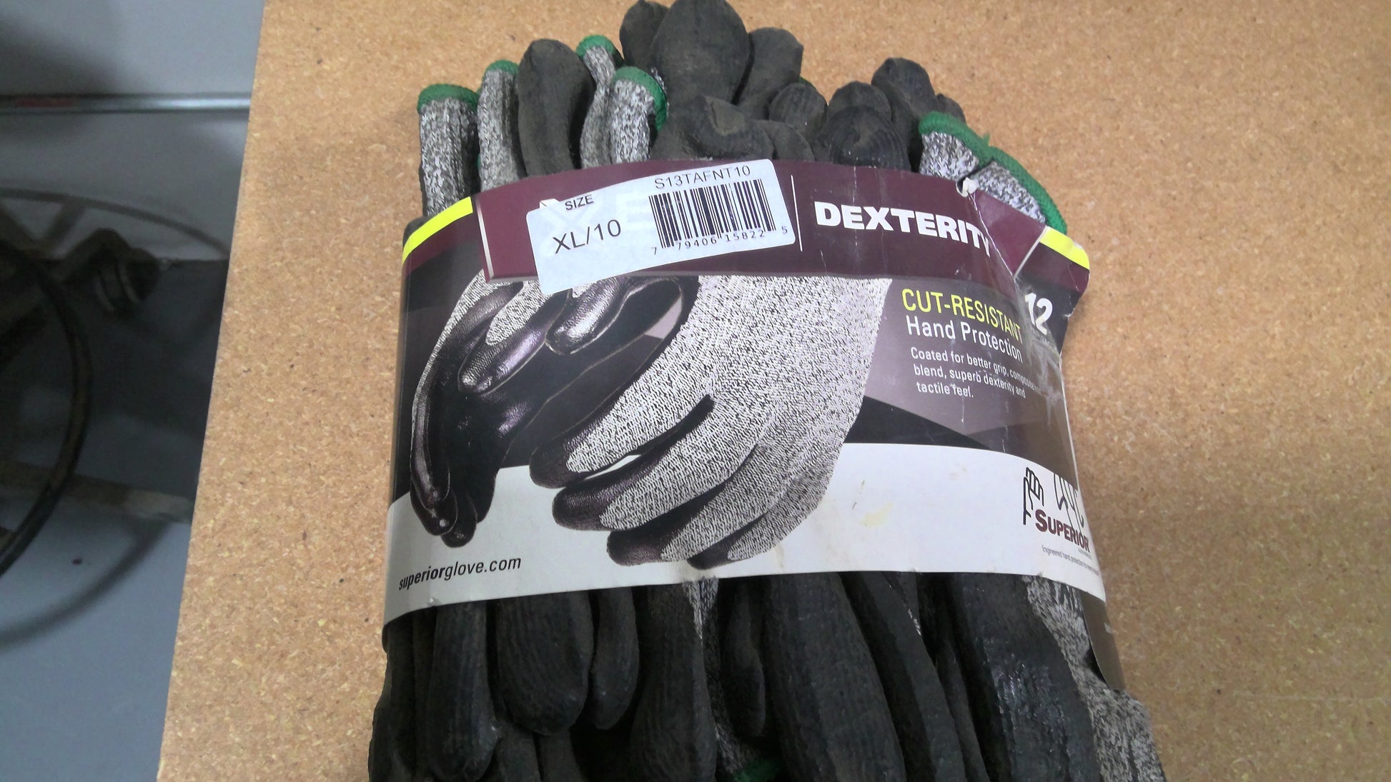 SUPERIOR GLOVE - S13TAFNT-10 - TenActiv™ - CUT RESISTANT GLOVES - SIZE 10 - PER DOZEN